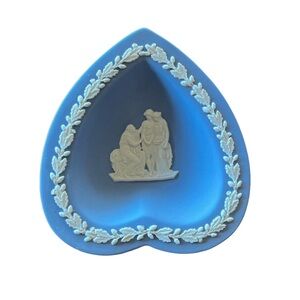 VTG Wedgwood Blue Jasperware Heart England Trinket Dish Neo Classic Bridgerton